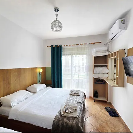 Appartement Reo's Golem (Tirana)