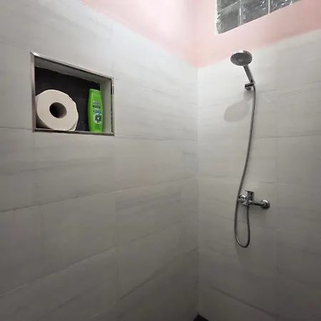 Apartamento Reo's Golem (Tirana)