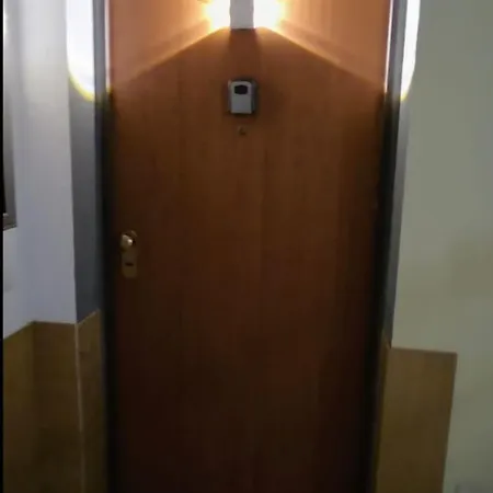 Apartamento Reo's Golem (Tirana)